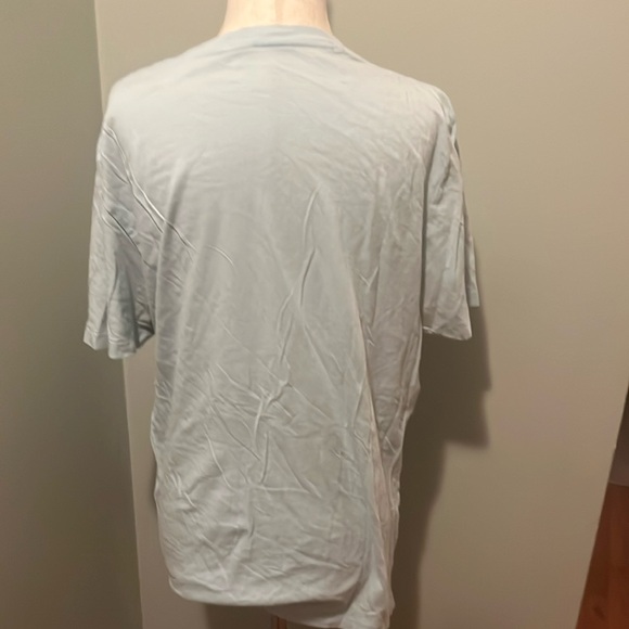 Hollister Men’s Light Blue Graphic T-Shirt - Picture 2 of 3